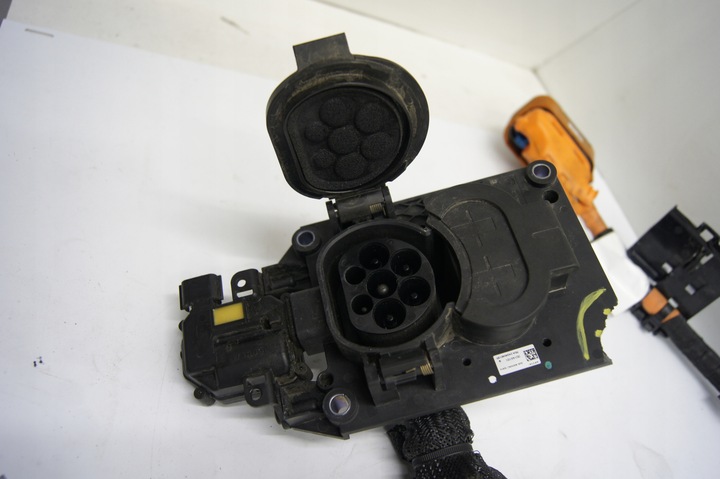 фото №10, Гнездо зарядки zoe ii рестайлинг