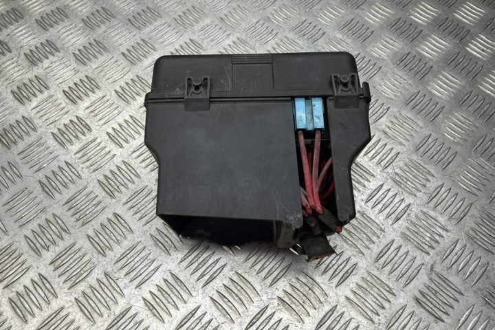 фото №7, Блок предохранителей renault laguna ii bg0/1_ 8200674197 2.2l дизель