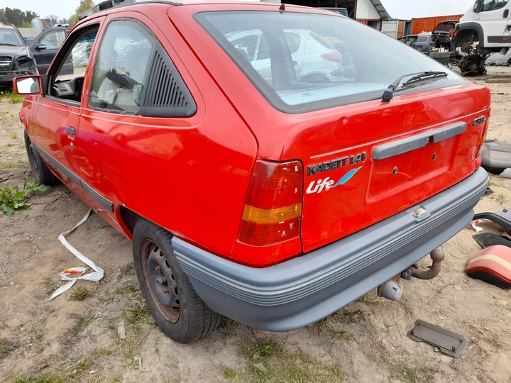 фото №14, Opel kadett e крышка багажника зад задняя