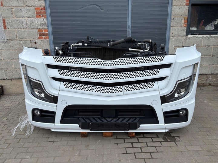 фото №1, Бампер перед лампа решётка радиатора комплектный перед mrecedes actros mp5