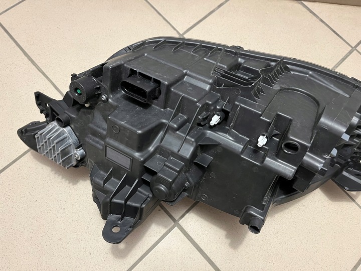 фото №15, Volvo xc90 xc-90 ii 2 рестайлинг полный led active лампа передняя правая 32338953