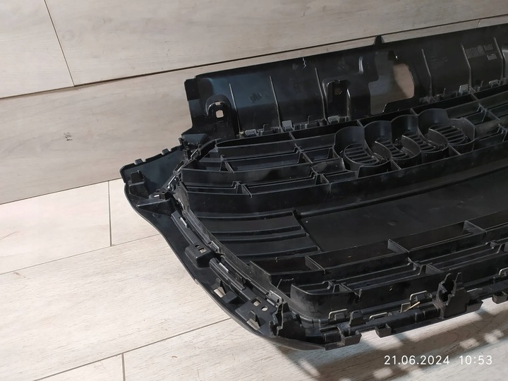 фото №13, 8932. audi a3 s-line 8v3 решітка радіатора решітка 8v3853651a
