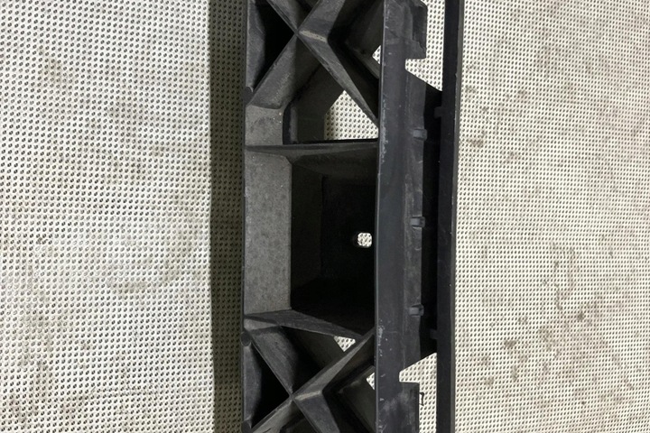 фото №9, Лівий ковзун заднього бампера audi 4k5807458 2.0l дизель 2018