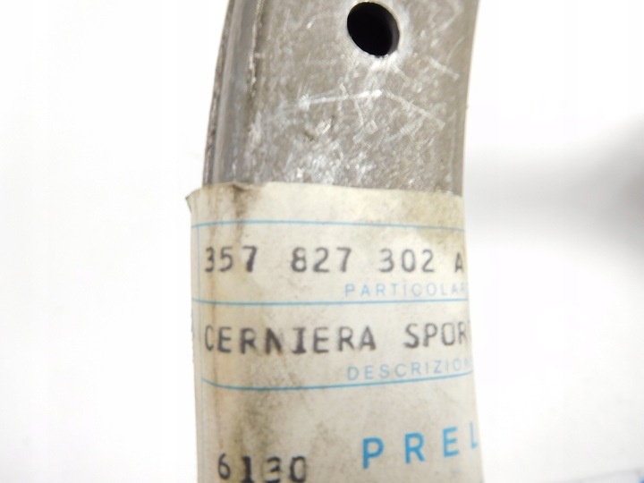 фото №5, Петля кришки багажника vw passat 94-96 357827302a