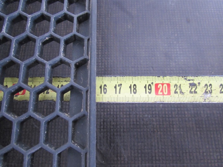 фото №11, Центральная решётка бампера 1p0853667 перед seat leon ii 05-09 r.