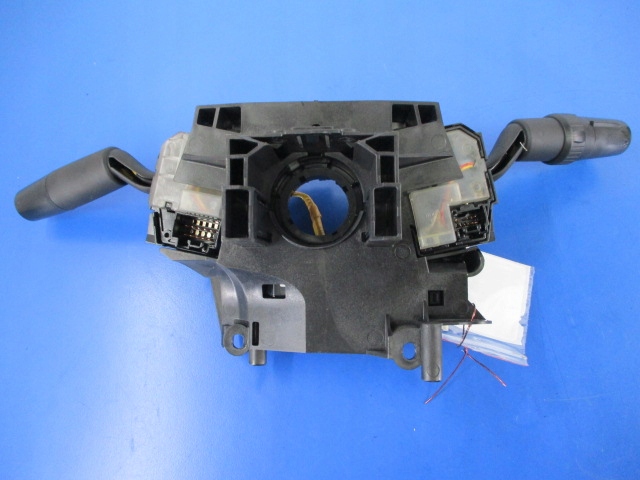 фото №5, Mazda 3 bk переключатель комбинированный bp4p17d798 лента