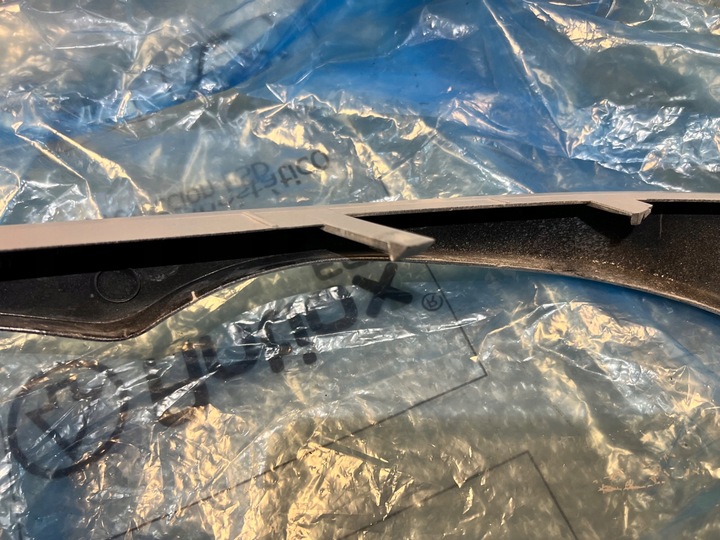 фото №9, Bmw e46 рестайлінг накладка на фару планка прокладка pod лампа ліва 7030553