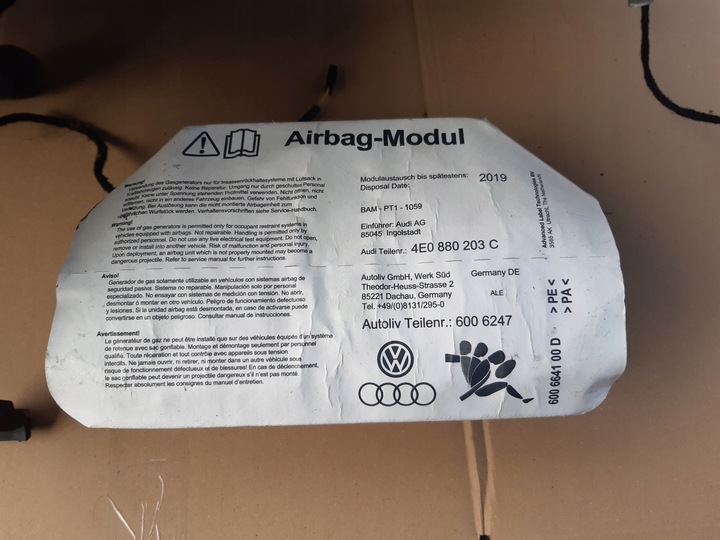 фото №9, Панель консоль роздавальна audi a8 d3 європа подушка безпеки
