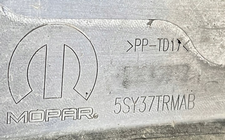 фото №10, Jeep compass ii 2017- бампер зад задній 5sy37trmab