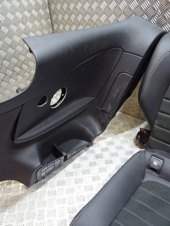 фото №7, Mercedes w205 купе рестайлінг комплектні сидіння обшивки диван ідеальні