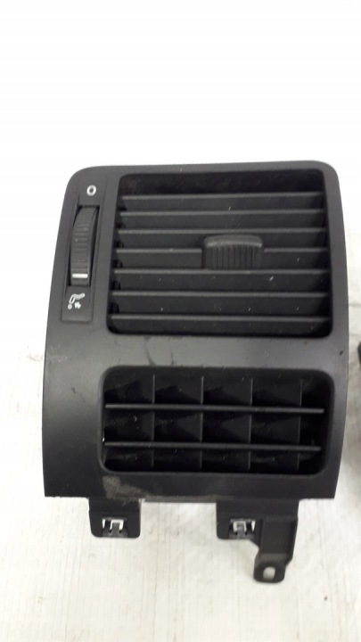 фото №11, Vw touran решітка повітропровід консолі 2003-2010 1t0819703a 1t0819704a