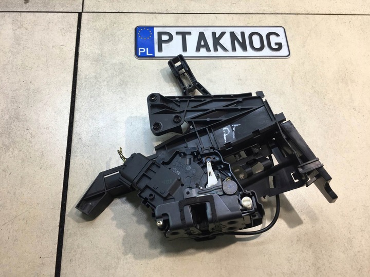 фото №1, Замок двері праві зад focus c-max 6 pin