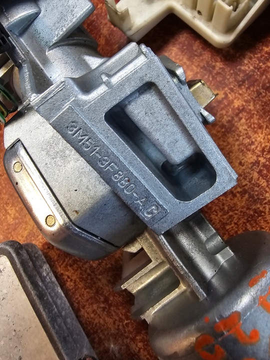 фото №12, Набір імобілайзер стартовий комп'ютер прилади коробка замок запалювання ford focus mk2 2.0b