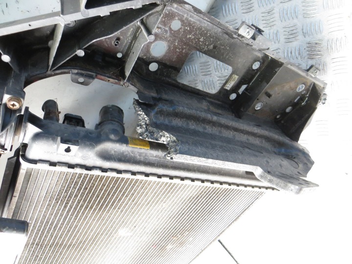 фото №9, Ssangyong tivoli 1.6d pas переднее радиатор kpl 14-