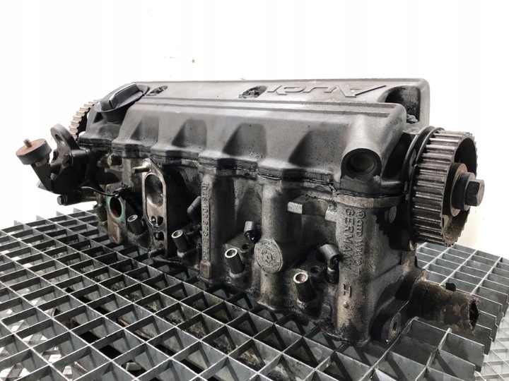 фото №2, Головка audi a6 c4 046103373b 2.5 140km