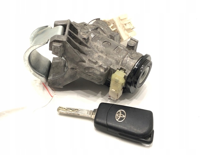 фото №1, Замок зажигания toyota yaris iii 45020-0d04 1.3 99km