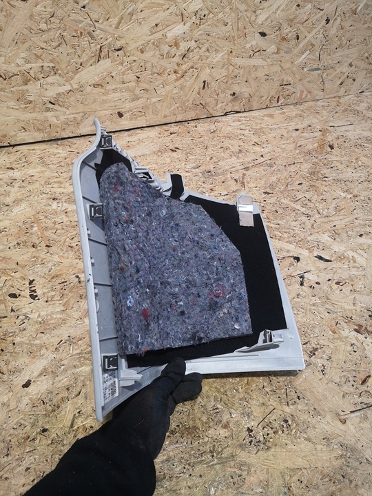 фото №8, Mercedes v-klasa w447 защита стойка зад a4476905526 правая левая