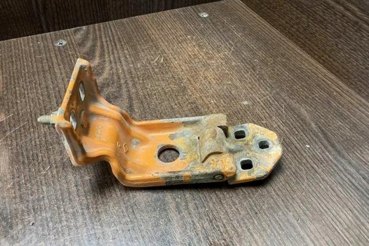 фото №8, Правый петля крышки багажника renault master iii фургон fv 844000013r 2.3l