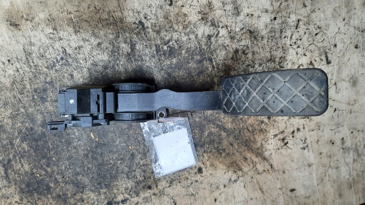 фото №1, Потенциометр газа volkswagen polo 1.2b 06r