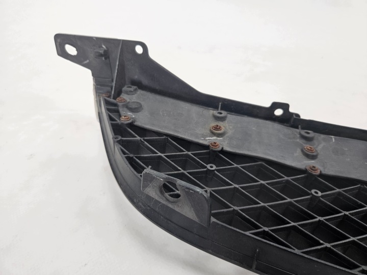 фото №11, Mazda 626 1997 - 2000 решётка радиатора ge4v50719