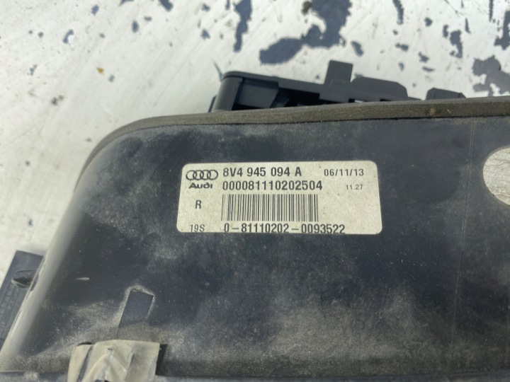 фото №8, Audi a3 8v фара праве зад w кришка багажника 8v4945094a