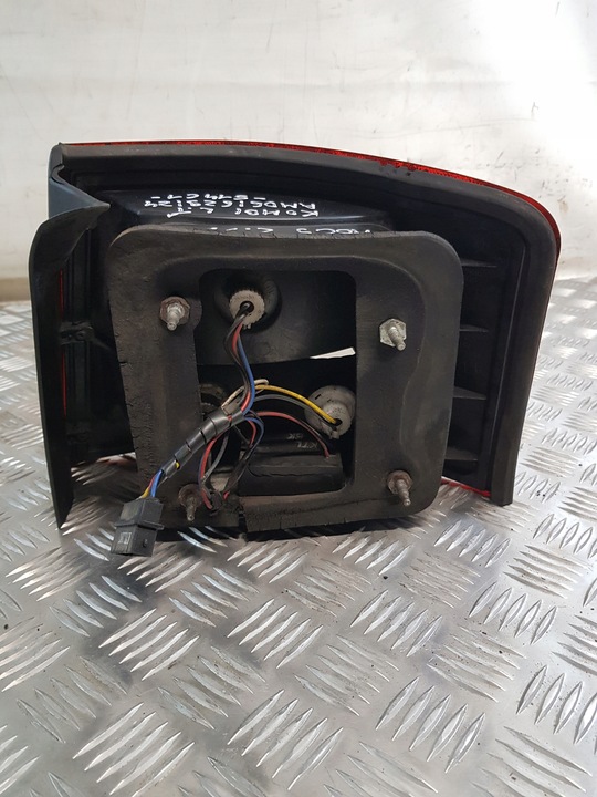 фото №7, Лампа ліва зад audi a6 c5 універсал 04r- led європа