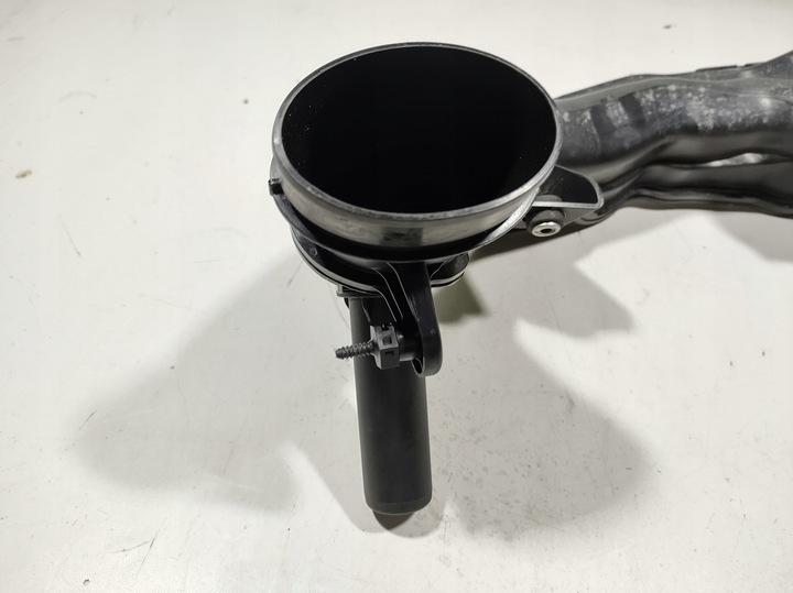 фото №6, Volvo v40 15r - труба шланг воздуха 31370135