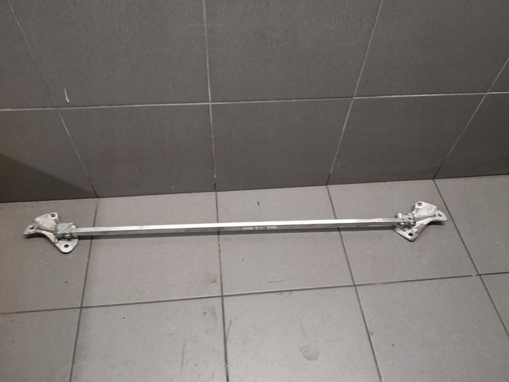 фото №1, Распорка kielichów audi a8 d2 4d0805771d