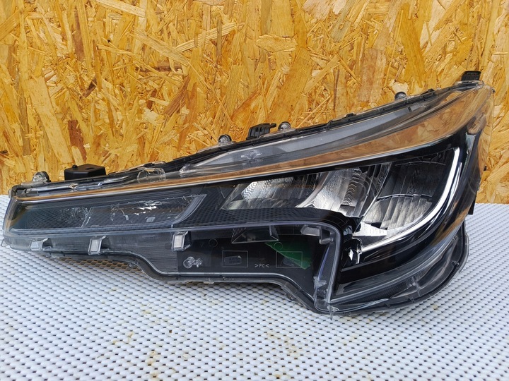 фото №1, Лампа перед ліва toyota corolla e21 повний led 81110-02s70 2019-