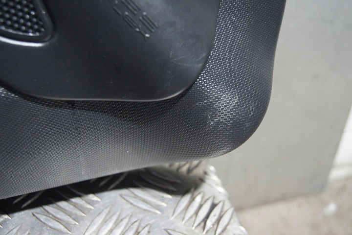 фото №8, Боковина двері лівий перед clio iv 8090184552r