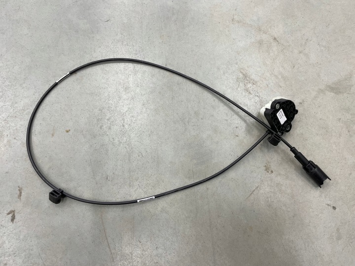 фото №1, Трос тягa замка капота q5 80a оригінал