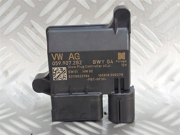 фото №1, Реле свечей audi q7 q8 a6 a7 a8 3,0 tdi 059907282 18-