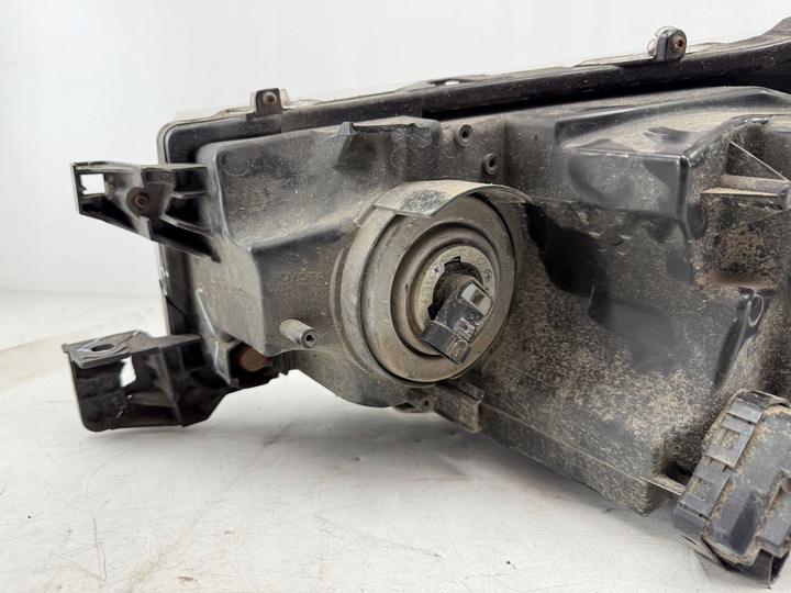 фото №10, Toyota hilux viii 2023 правая сторона лампа передняя