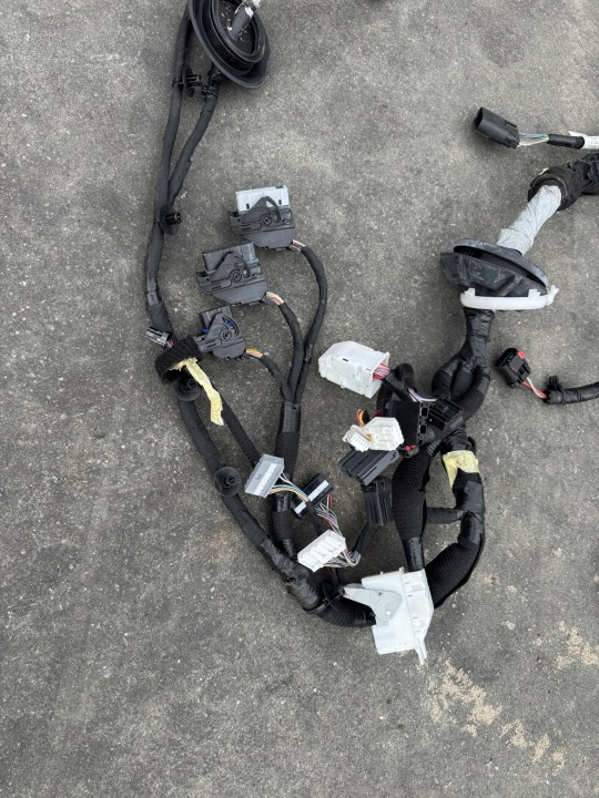фото №8, Жгут установка renault megane v e-tech 403885539r