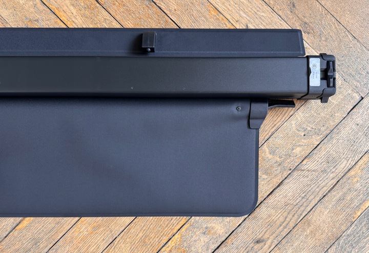 фото №8, 2022 volvo xc60 ii 2017-2025 чёрная ролета багажника оригинал