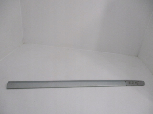 фото №1, Renault velsatis планка дверь левая передняя 8200508380