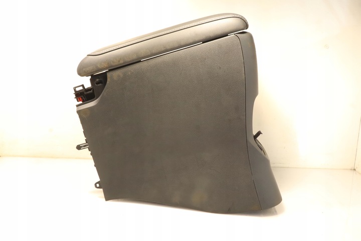 фото №4, Подлокотник lexus lbx