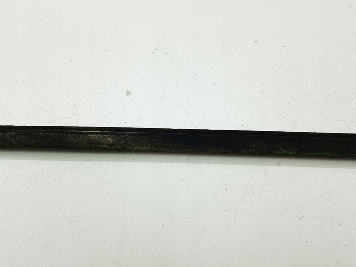 фото №8, Bmw x5 e53 2006 левая сторона планка прокладка стёкла дверь передних