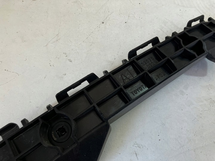 фото №4, Auris ii хэтчбек ползун задний зад левый