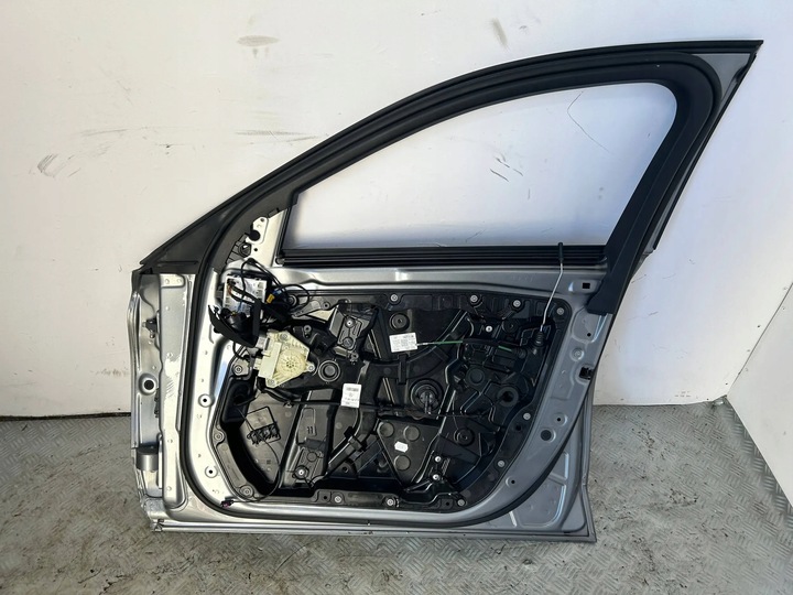 фото №4, Двері праві перед зад комплект mercedes c-klasa w205