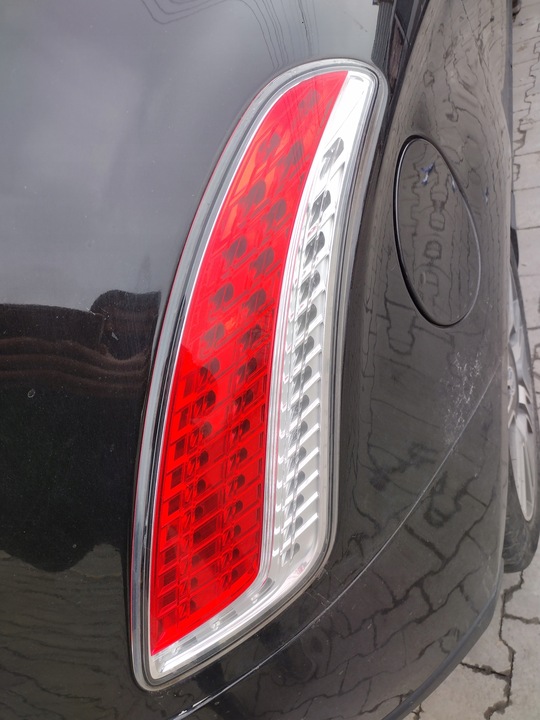 фото №1, Лампа правая зад led lancia delta iii