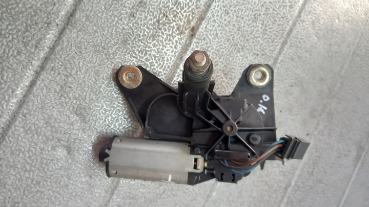 фото №1, Моторчик дворники зад opel astra 2.2dti 02r hb 90559440