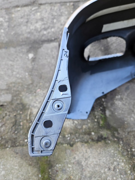 фото №13, Бампер перед передній maserati quattroporte v 04-08 67069000
