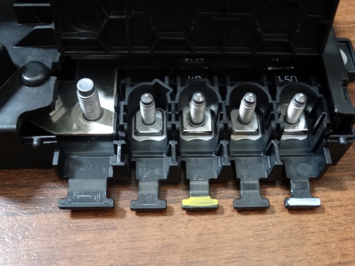 фото №3, Идеал коробка предохранителей mercedes w213 1