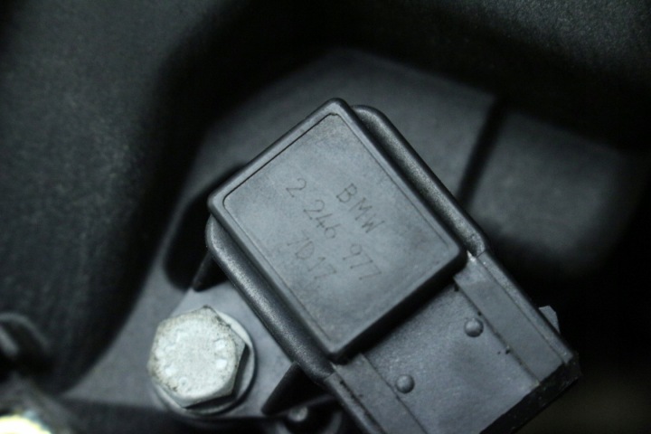 фото №8, Коллектор впускной 7789330a датчик map 2246977 bmw e39 e46 3.0 d