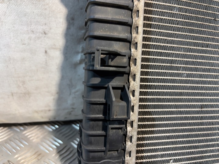 фото №14, Радиаторов воды mercedes w203 2,2cdi a2035000603