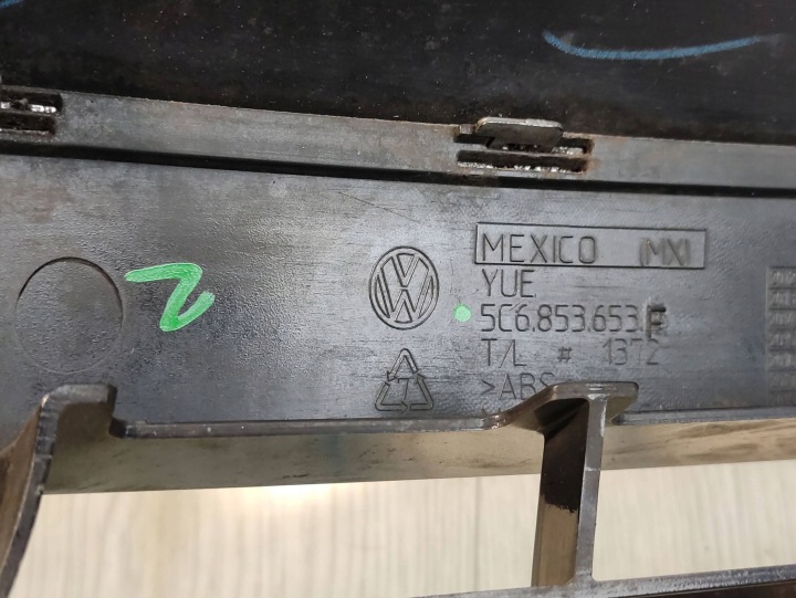 фото №11, Vw jetta vi 6 гібрид решітка радіатора решітка радіатор 5c6853653f