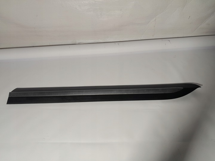 фото №1, Kia carnival 2022 планка порога 87723-r0100