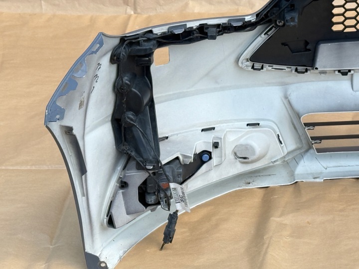 фото №14, Ford focus mk3 рестайлинг st 2014-2018 бампер перед серый f1eb-17757-b