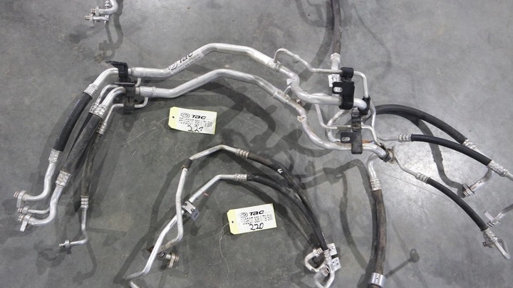 фото №13, Шланг трубка кондиционера peugeot 308 ii sw 9675102080 9678270580 9809171080